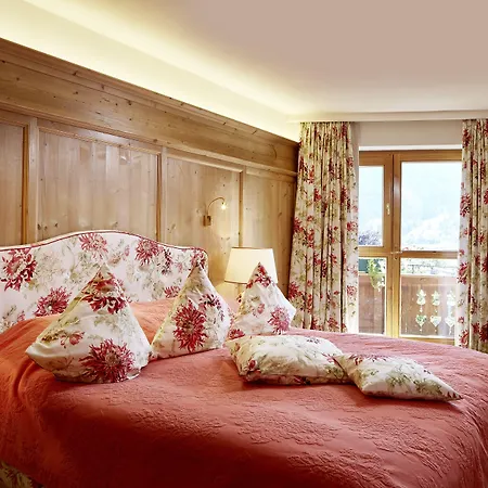 Relais & Chateaux Tennerhof Otel 5*