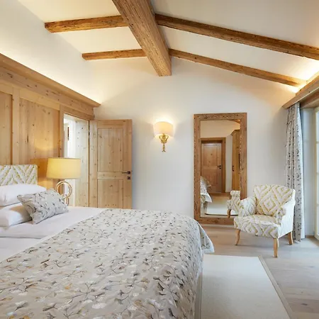 Relais & Chateaux Tennerhof Otel 5*
